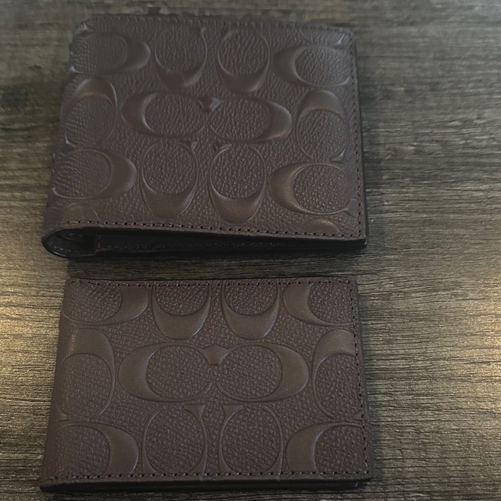 Coach Embossed Brown Leather wallet with Card Holder - Picture 6 of 6